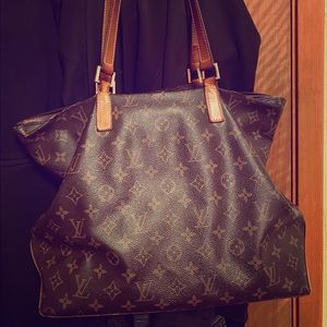 Authentic Louis Vuitton Mezzo Bag FLASH SALE